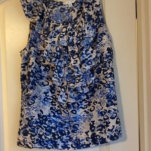 Cabi women’s XL tank with ruffle